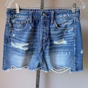 American Eagle 🦅 Outfitters distressed denim mini skirt with button fly size 6